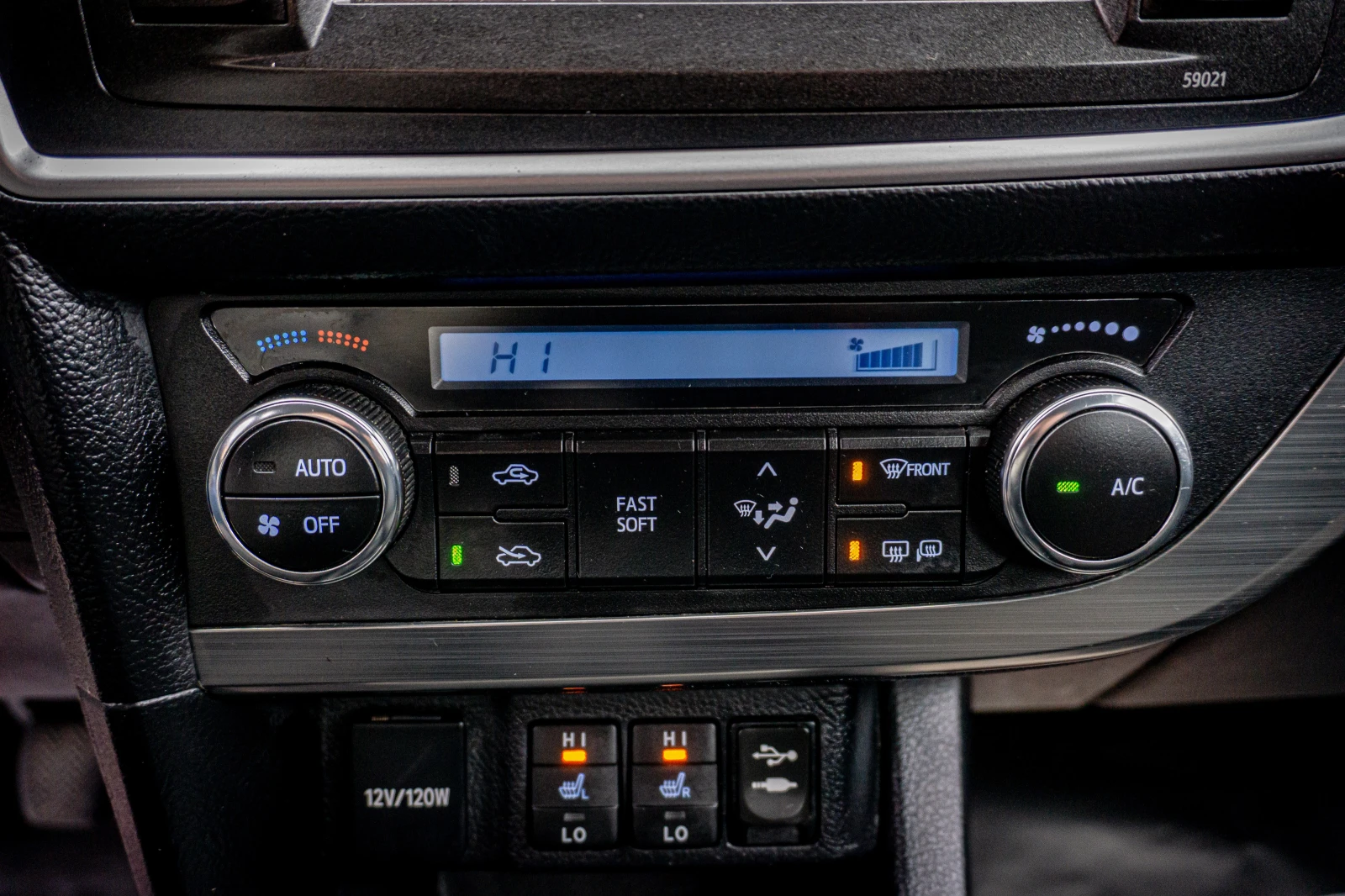 Toyota Auris 1.6 i-VVTI С ГАРАНЦИЯ! TOP!!! - изображение 10