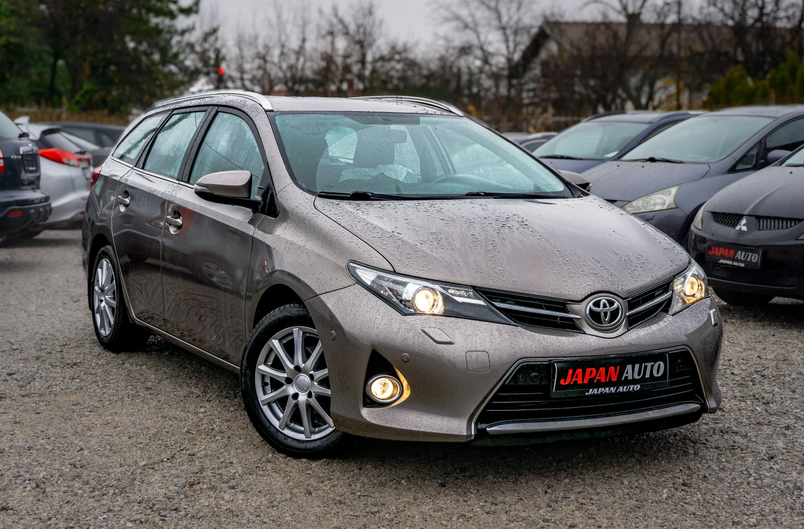 Toyota Auris 1.6 i-VVTI С ГАРАНЦИЯ! TOP!!! - изображение 3