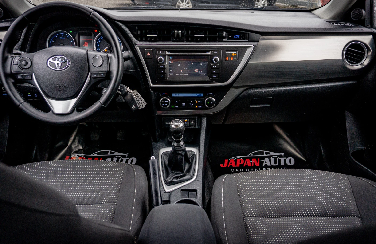 Toyota Auris 1.6 i-VVTI С ГАРАНЦИЯ! TOP!!! - изображение 8