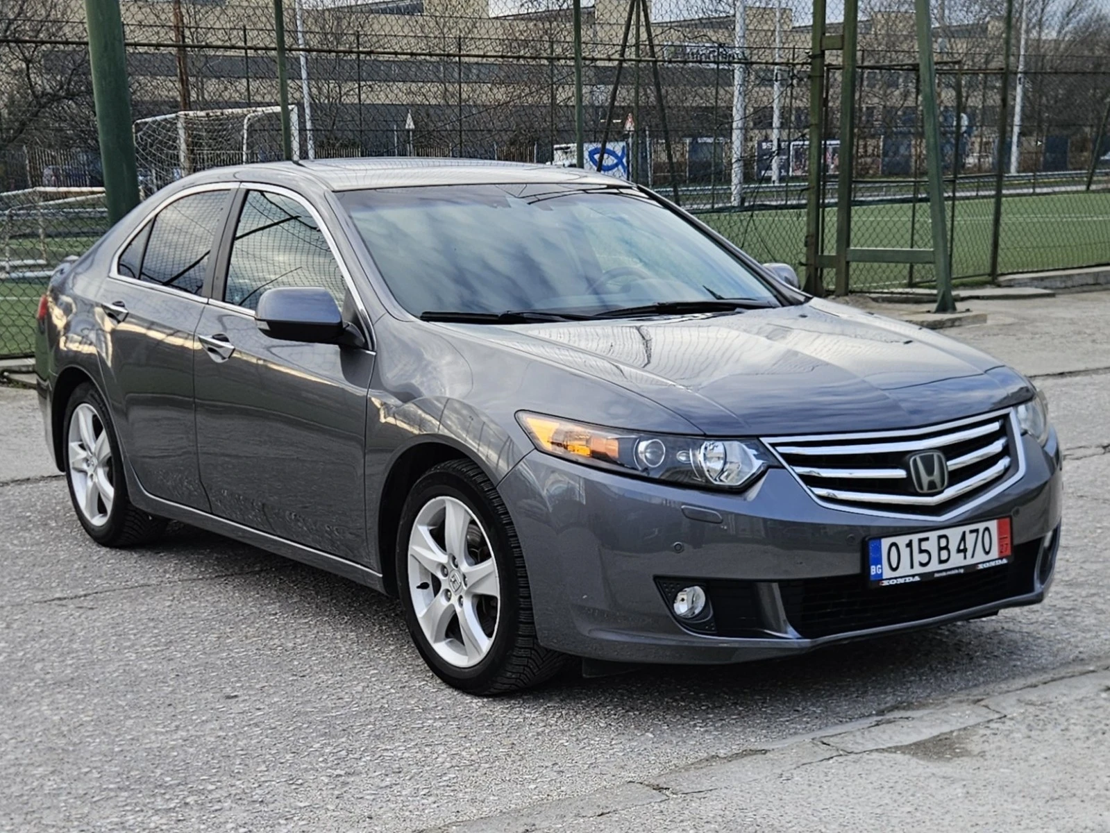 Honda Accord 2.4i-VTEC Distronic NAVI CAM Voice Brake Assist - изображение 3