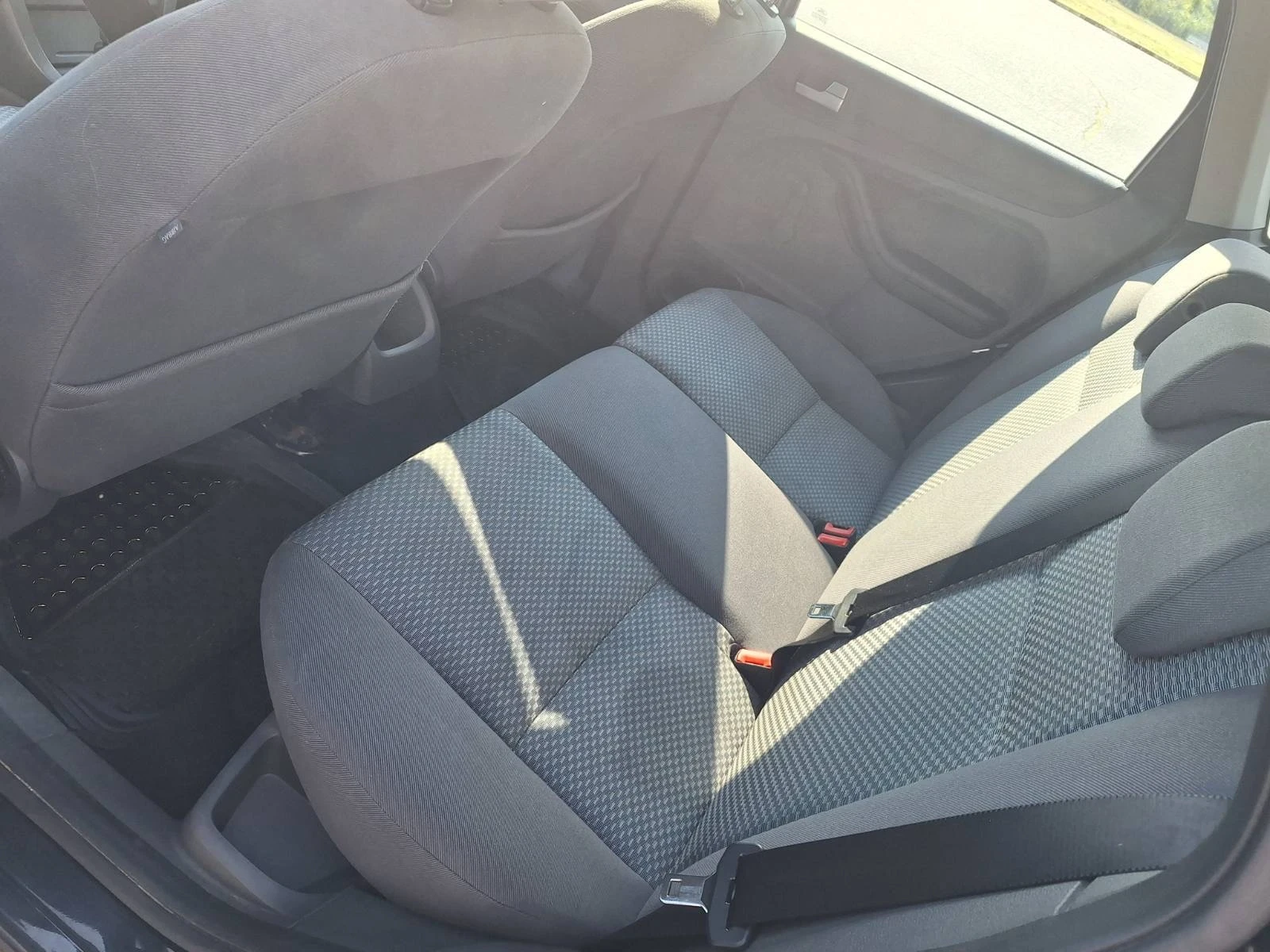 Ford Focus 1.6 ��� | Mobile.bg � ����������� 8