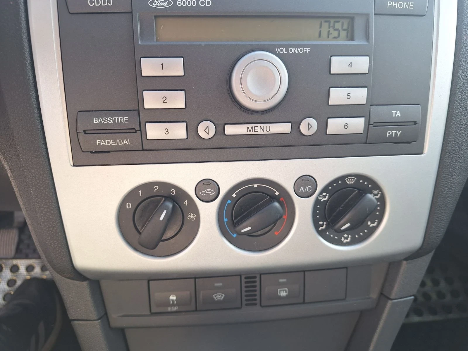 Ford Focus 1.6 ��� | Mobile.bg � ����������� 9