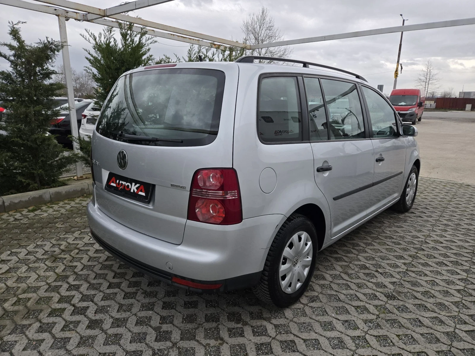 VW Touran 2.0i-109кс= 7МЕСТА= ФАБРИЧЕН МЕТАН= FACE= АВТОПИЛО - изображение 3