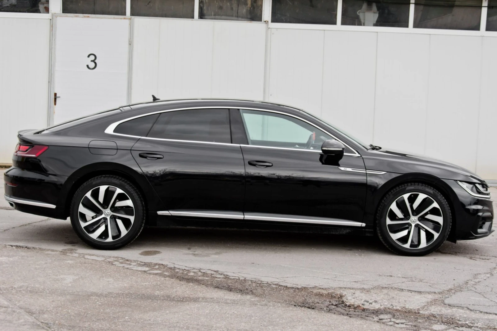 VW Arteon R line , снимка 5 - Автомобили и джипове - 53980673