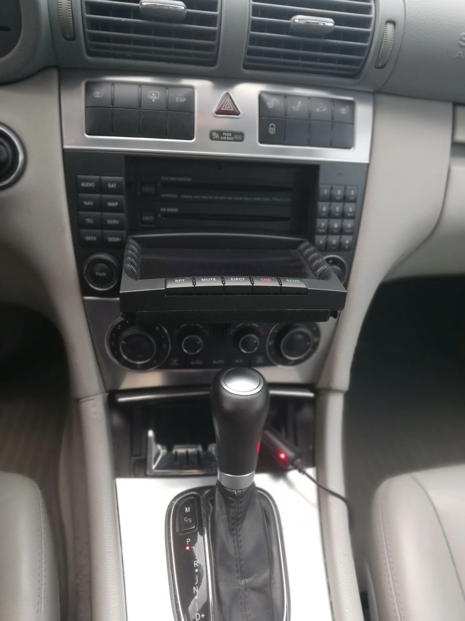 Mercedes-Benz C 55 AMG V8, снимка 11 - Автомобили и джипове - 54095169