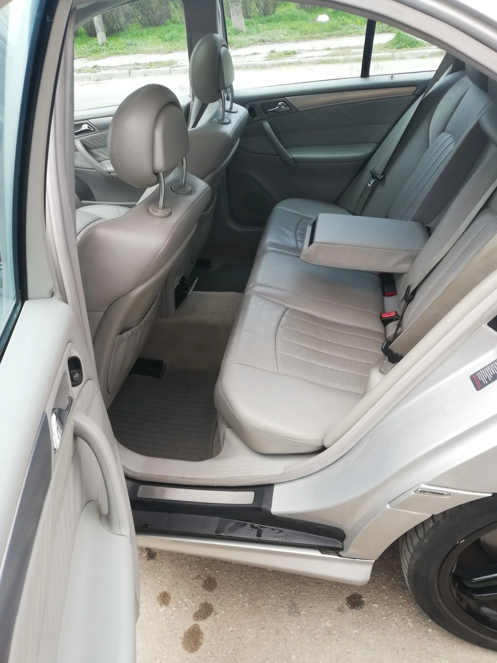 Mercedes-Benz C 55 AMG V8, снимка 8 - Автомобили и джипове - 54095169