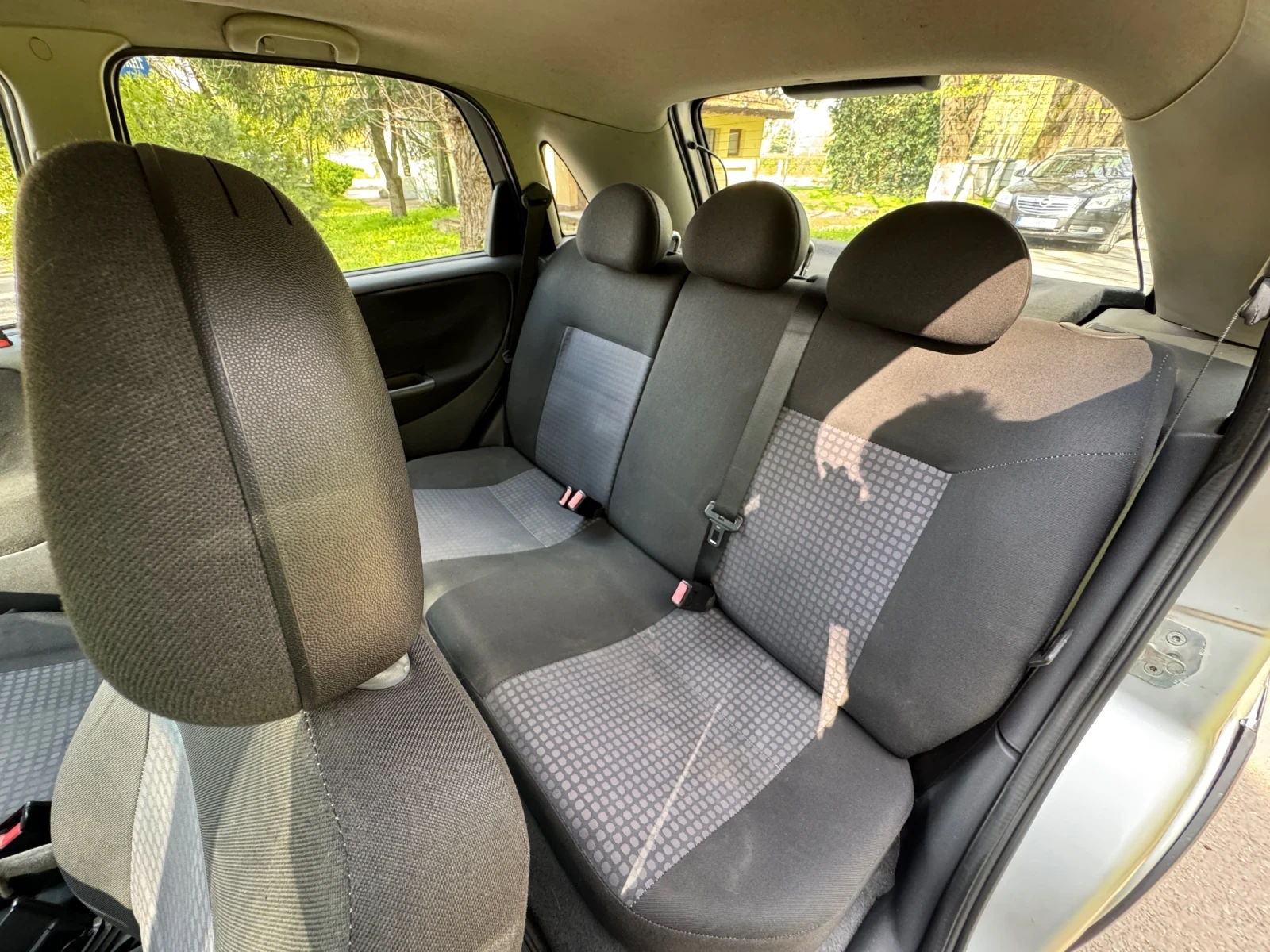 Opel Corsa C 1.0 бензин, снимка 10 - Автомобили и джипове - 54164040