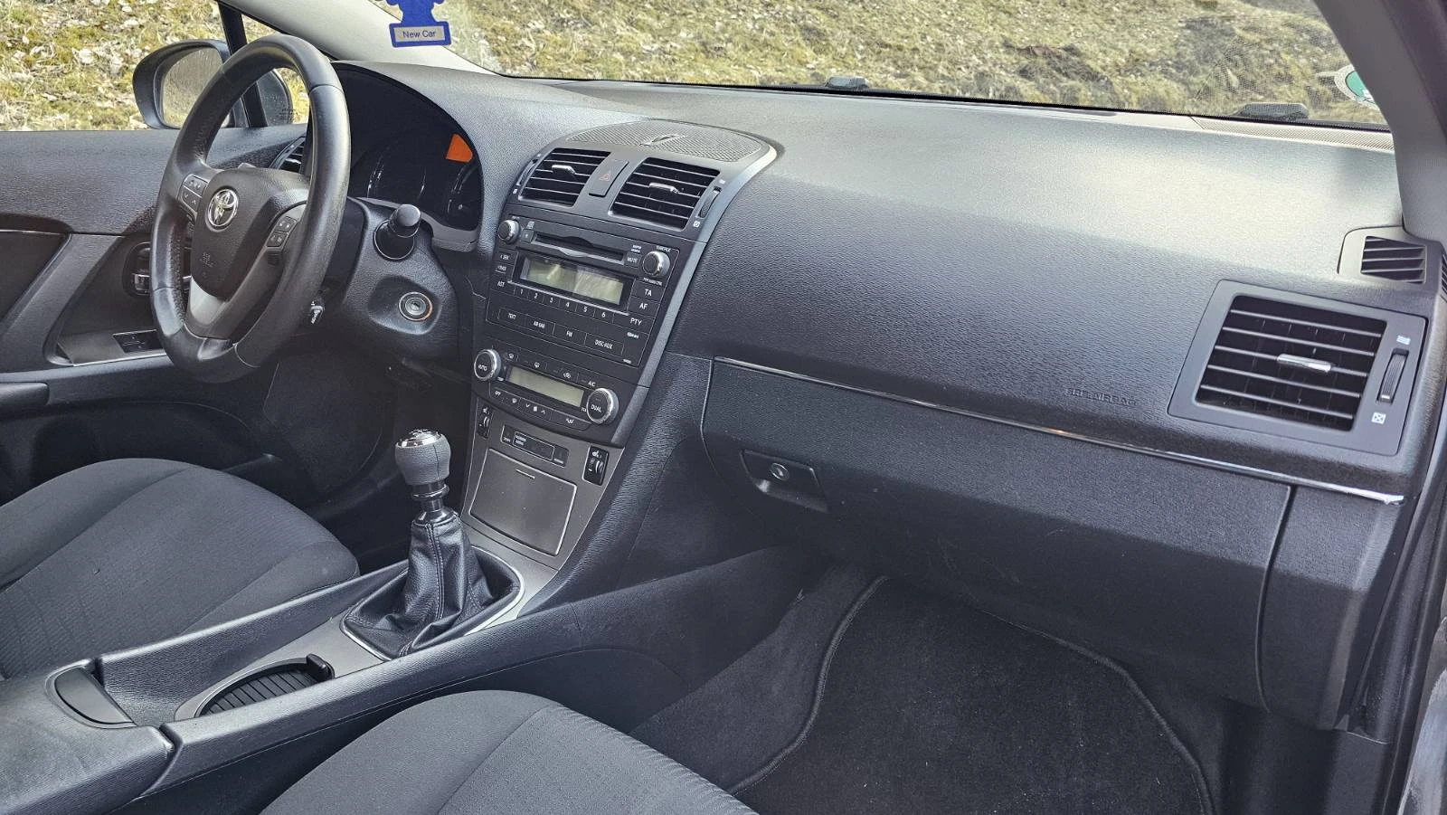 Toyota Avensis 1.8, снимка 12 - Автомобили и джипове - 54221214