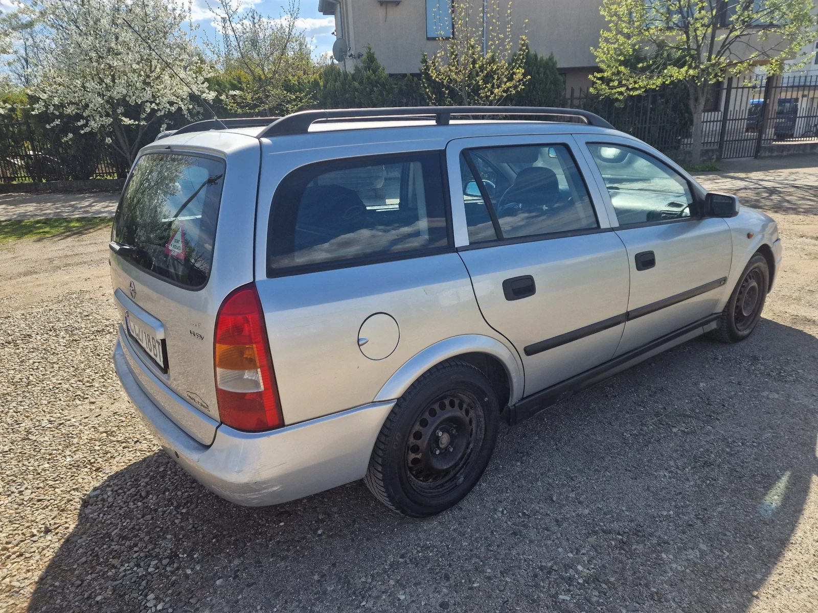 Opel Astra, снимка 2 - Автомобили и джипове - 54305816