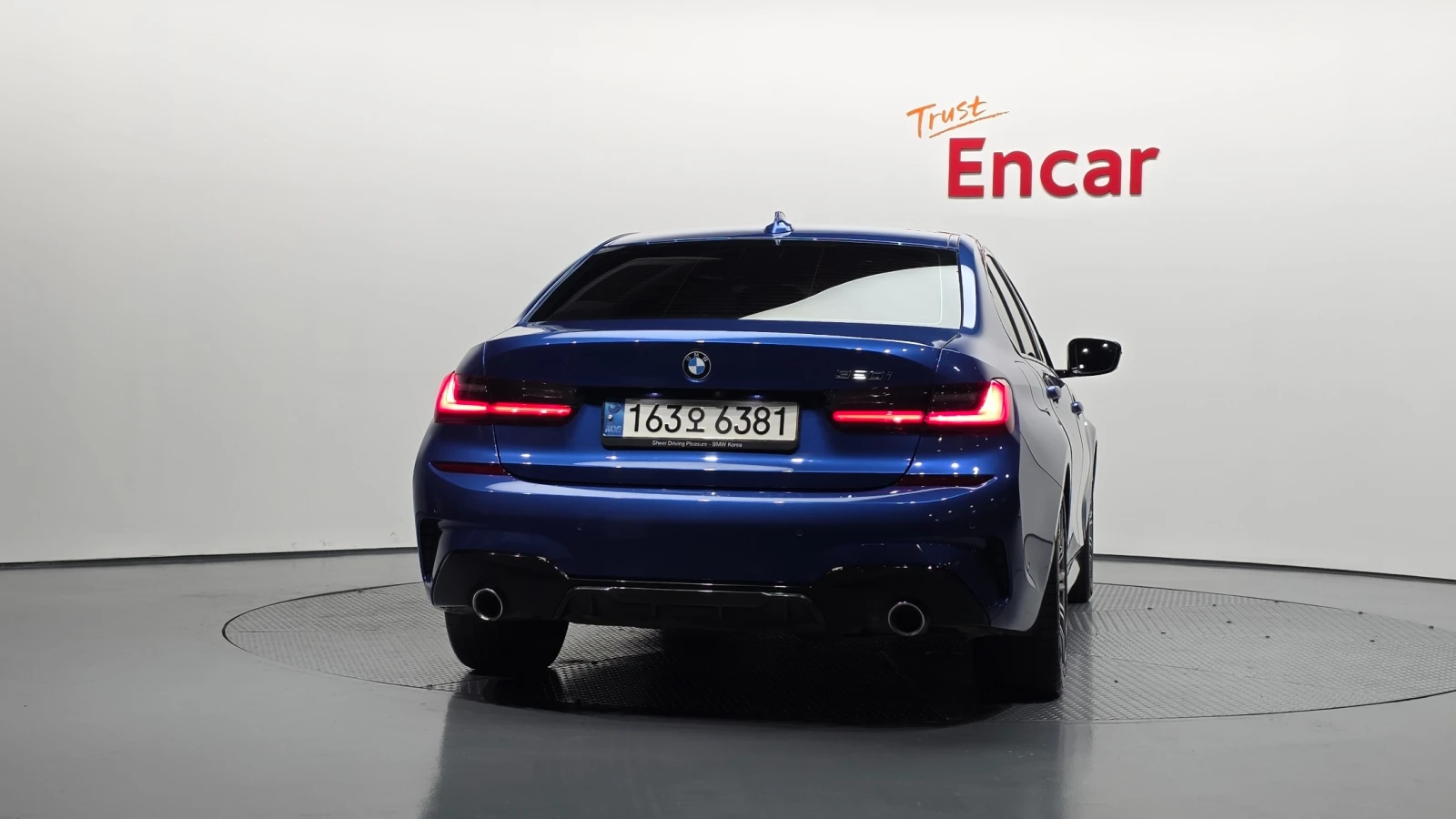 BMW 320 i M Sport | Panorama | 360 Camera | Distronic, снимка 4 - Автомобили и джипове - 54521624