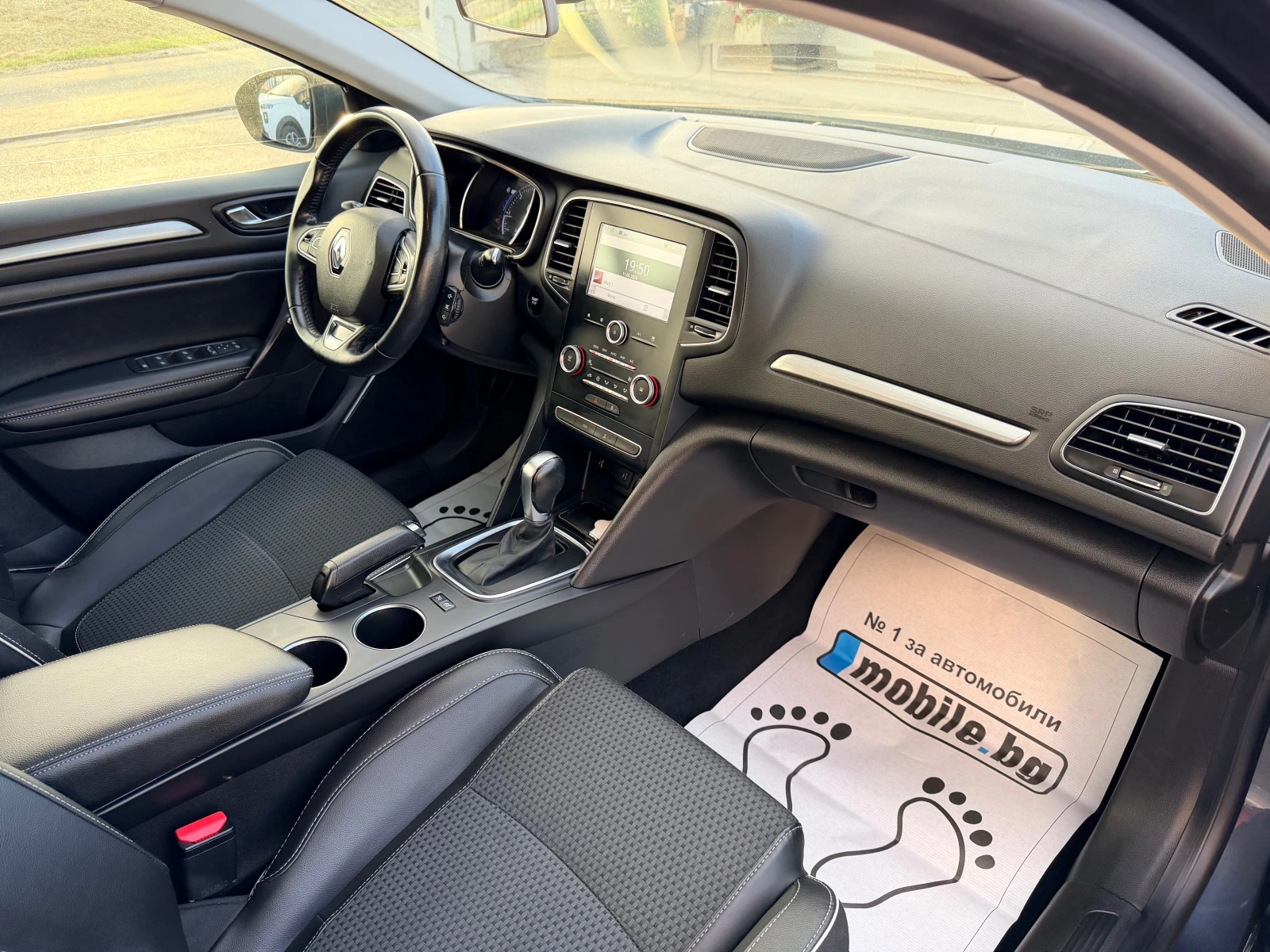 Renault Megane 1.5DCI NAVI AUTOMAT FULLL, снимка 13 - Автомобили и джипове - 54742586