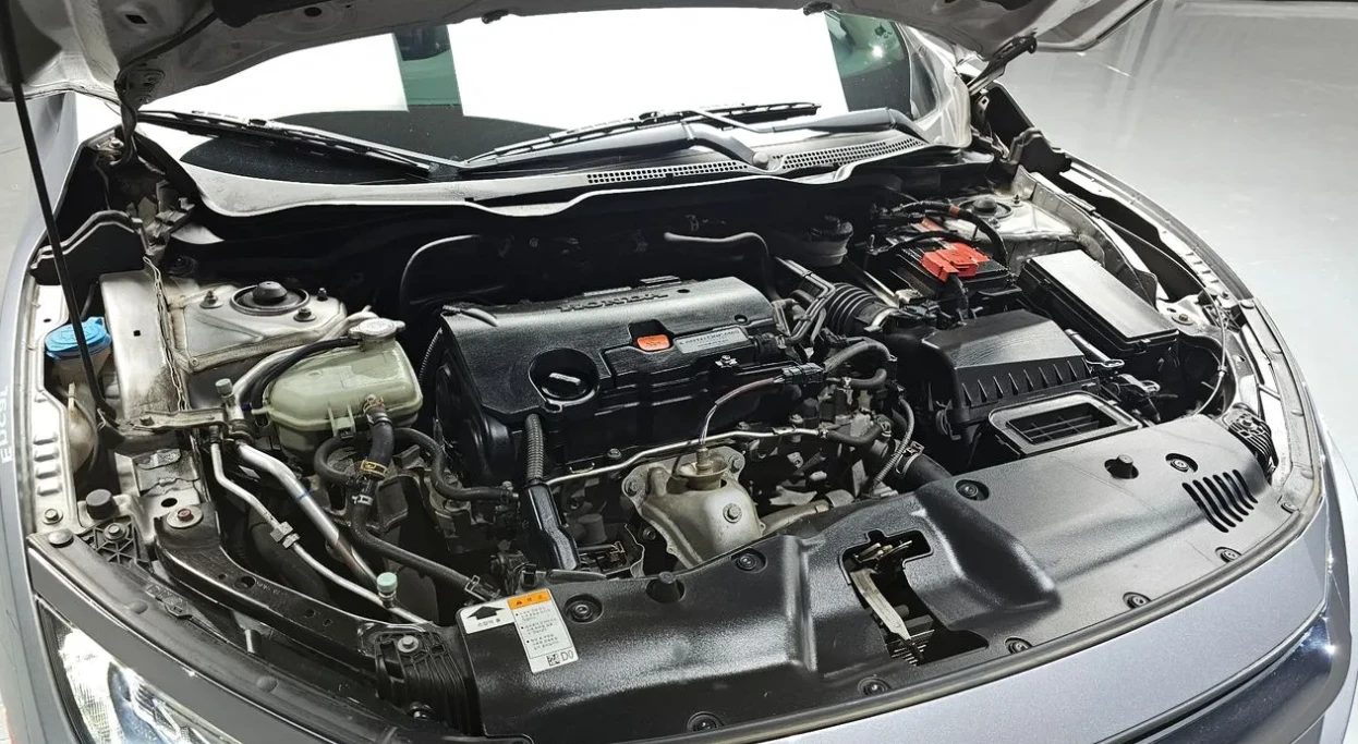 Honda Civic 2.0 Бензин, снимка 13 - Автомобили и джипове - 55141204