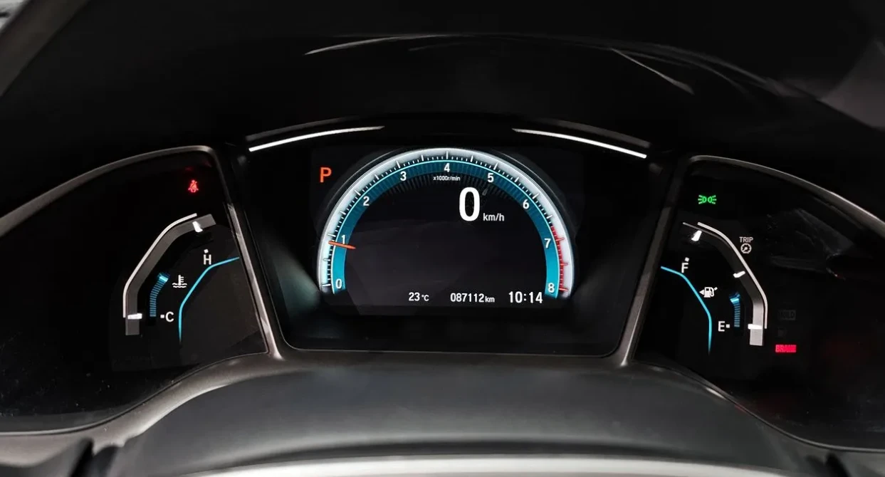 Honda Civic 2.0 Бензин, снимка 5 - Автомобили и джипове - 55141204