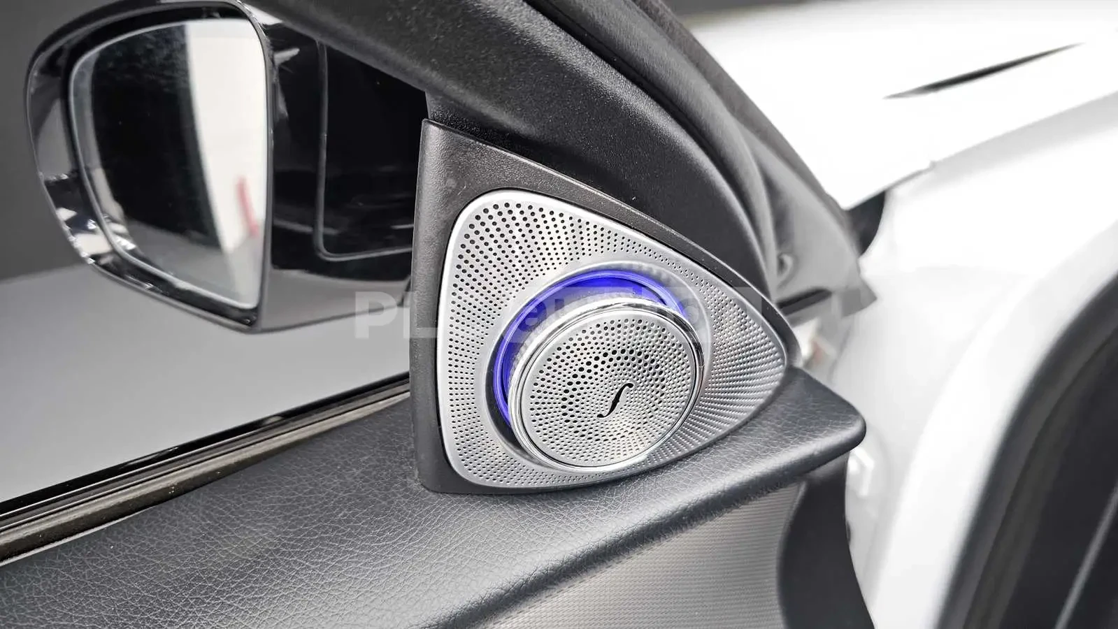Mercedes-Benz E 220 AVANGARD HEAD UP/BURMESTER 4D/PANORAMA/360CAM/, снимка 13 - Автомобили и джипове - 55310135