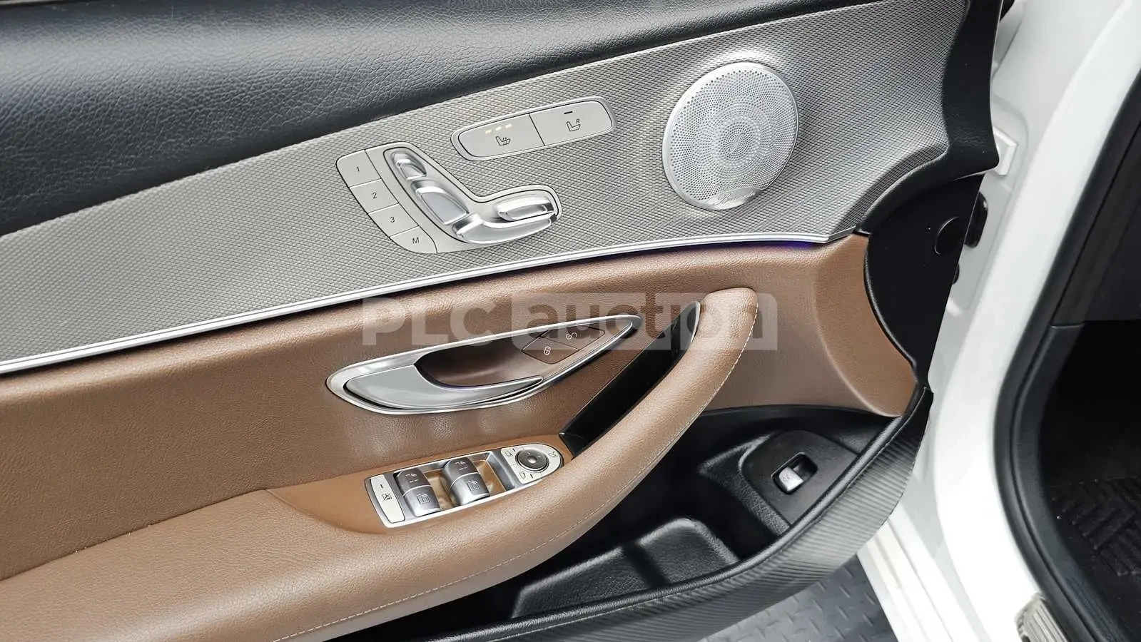 Mercedes-Benz E 220 AVANGARD HEAD UP/BURMESTER 4D/PANORAMA/360CAM/, снимка 16 - Автомобили и джипове - 55310135