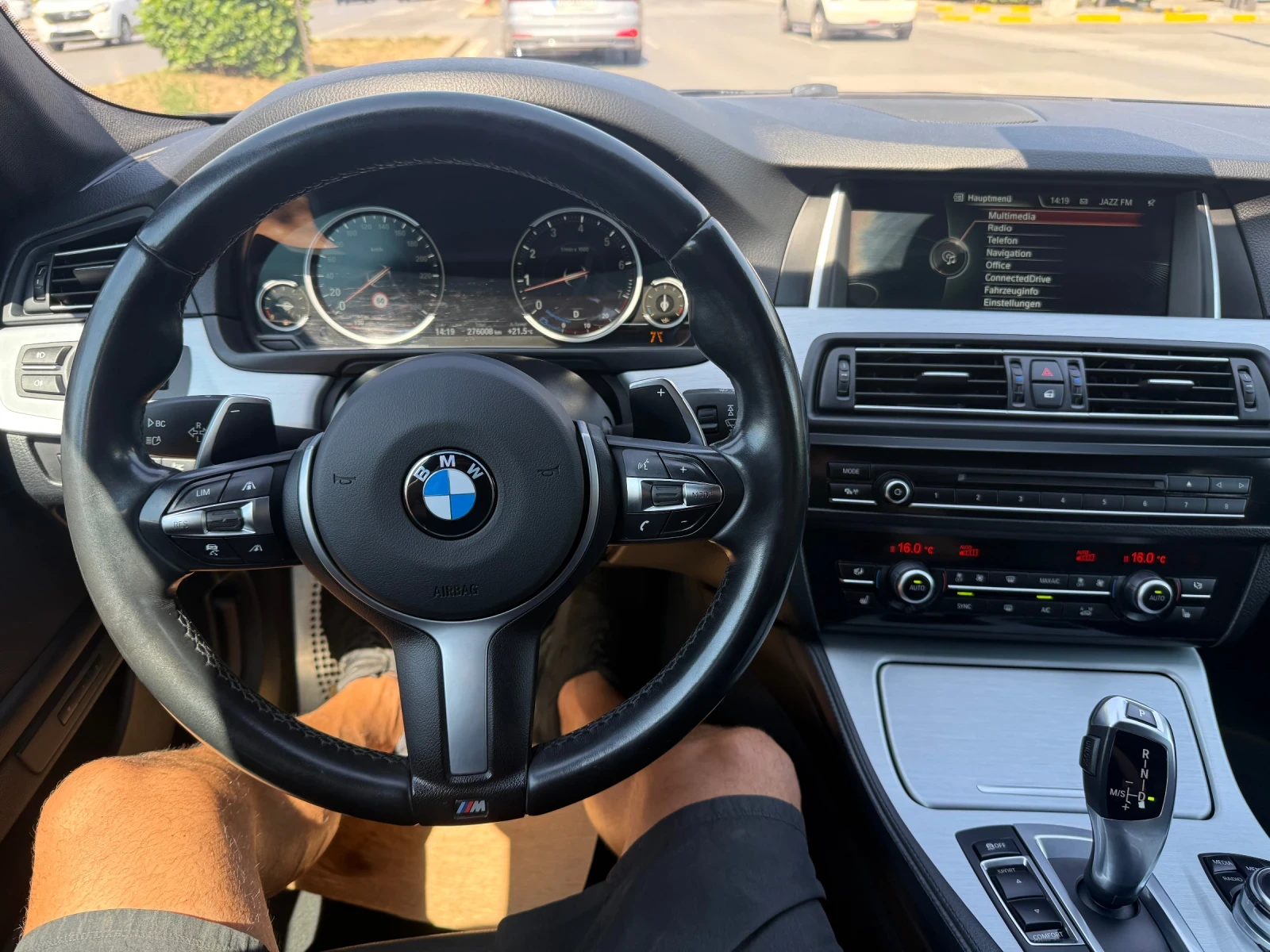 BMW 535 M-Paket/Full/Face/Като Нова!, снимка 10 - Автомобили и джипове - 55645997
