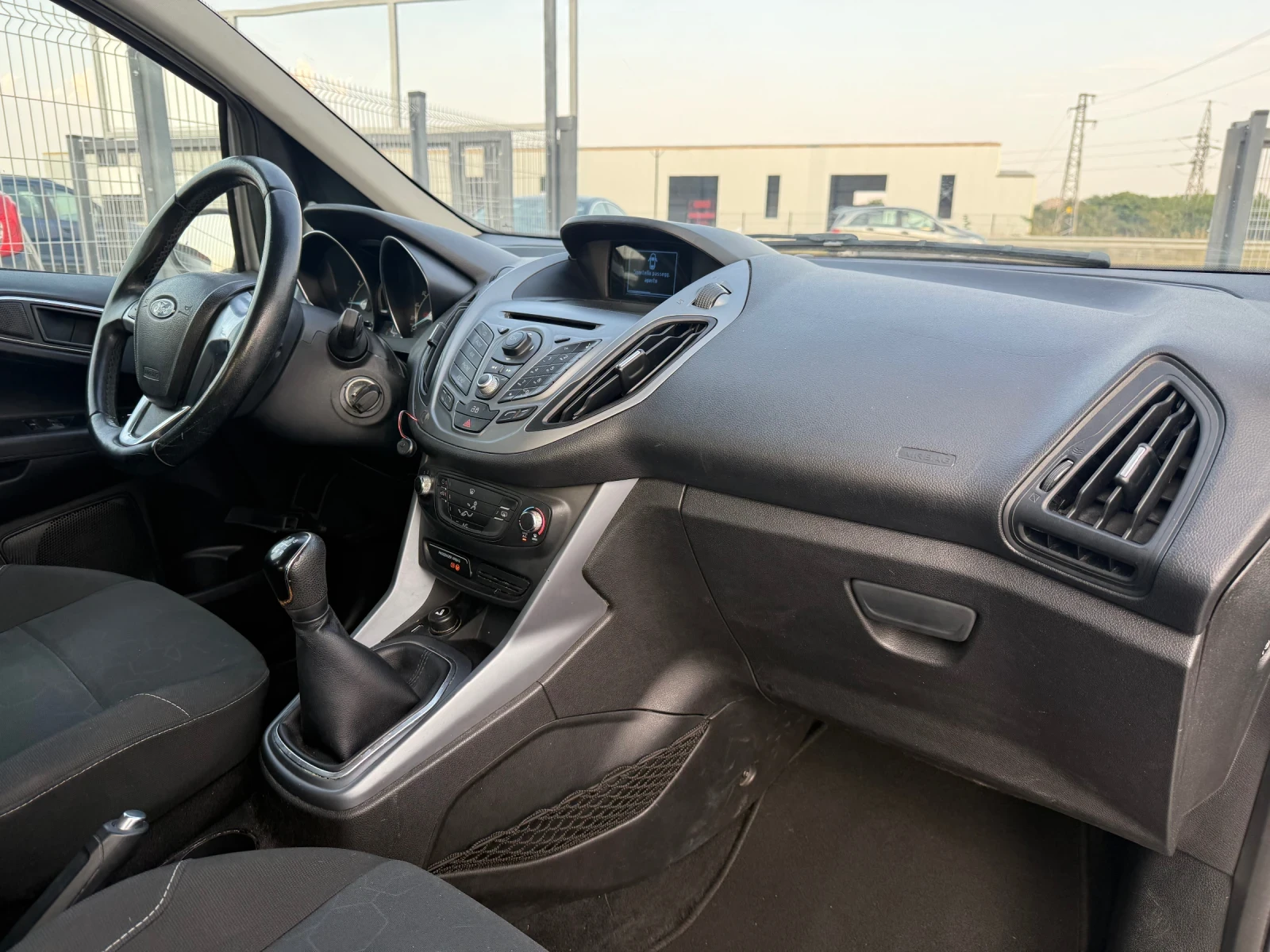 Ford B-Max 1.4i* 2015г* Ръчка* Топ Състояние* , снимка 13 - Автомобили и джипове - 55778596