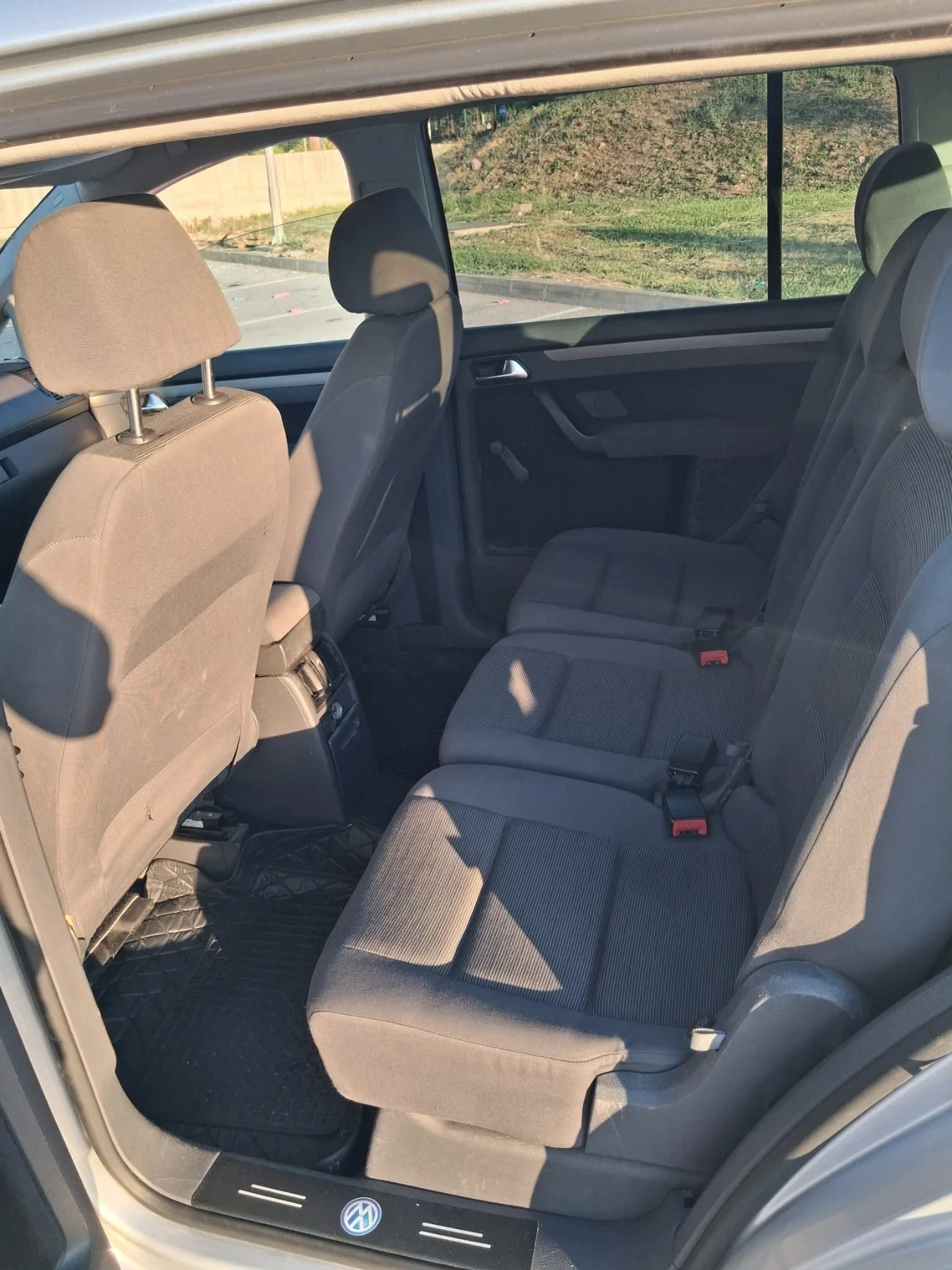 VW Touran, снимка 5 - Автомобили и джипове - 55971085