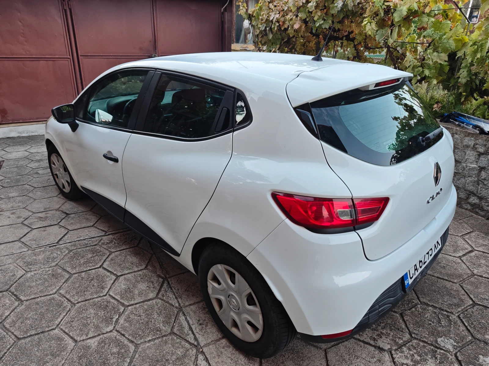 Renault Clio, снимка 4 - Автомобили и джипове - 56328712
