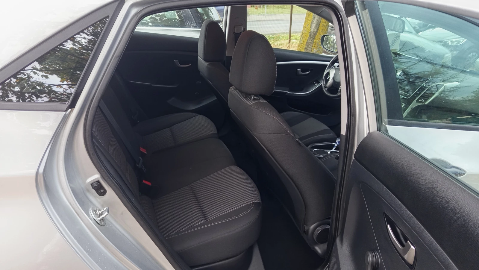 Hyundai I30 1.4CRDI FACELIFT LED KLIMA  | Mobile.bg � ����������� 15