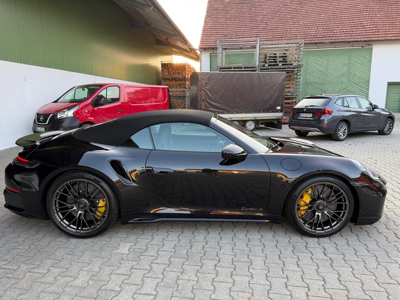 Porsche 911 TURBO S/992.2/CABRIO/BURMESTER/LIFT/VENT SEATS