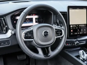 Volvo XC60 T8 Recharge AWD = Ultra Dark = Гаранция, снимка 7