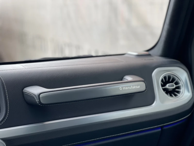 Mercedes-Benz G 63 AMG BURMESTER* 360* NIGHT* 22Inch* MEMORY, снимка 17 - Автомобили и джипове - 51486221