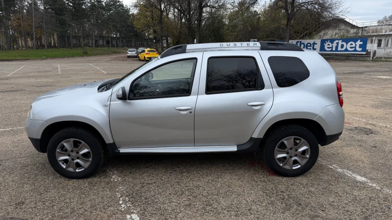 Dacia Duster 1.5DCi, НОВИЯ МОТОР, снимка 7 - Автомобили и джипове - 52457004