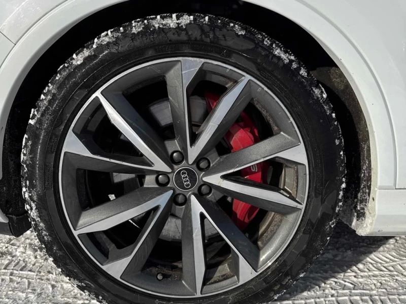 Audi SQ7 * 4.0 TFSI quattro * CARFAX * БЕЗ ПЪРВОНАЧАЛНА ВНО, снимка 16 - Автомобили и джипове - 52901263