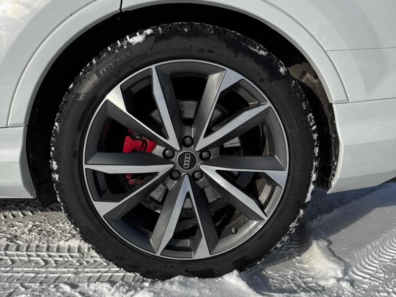 Audi SQ7 * 4.0 TFSI quattro * CARFAX * БЕЗ ПЪРВОНАЧАЛНА ВНО, снимка 15 - Автомобили и джипове - 52901263