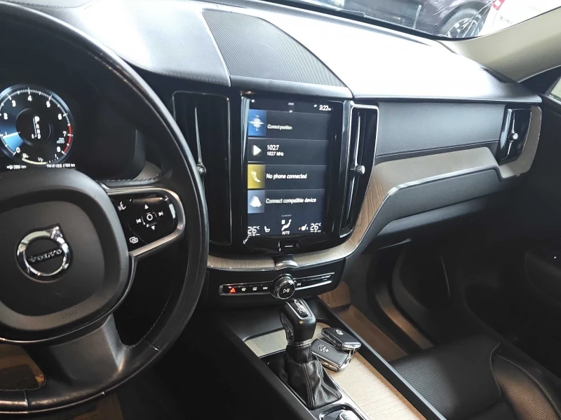 Volvo XC60 360view* обдух* дигитал* подгрев* Inscription* пан, снимка 8 - Автомобили и джипове - 53289990