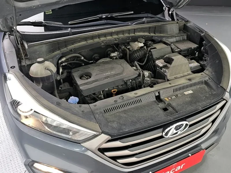 Hyundai Tucson DIESEL 1.7 2WD MODERN, снимка 6 - Автомобили и джипове - 55263627