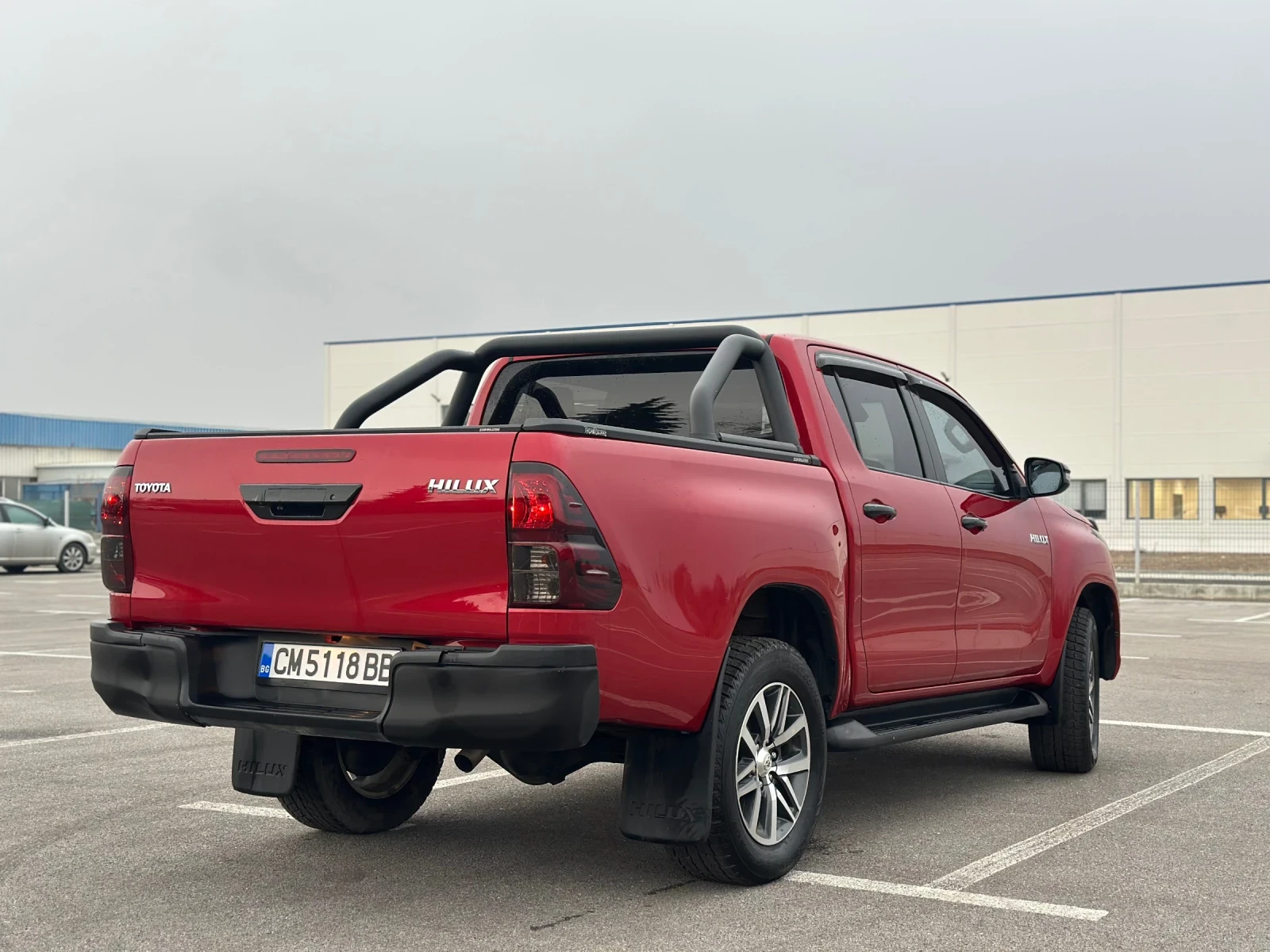 Toyota Hilux 2.8* Automatic* Бавни* ЕлЩора* Дистроник* Камера*  - изображение 4