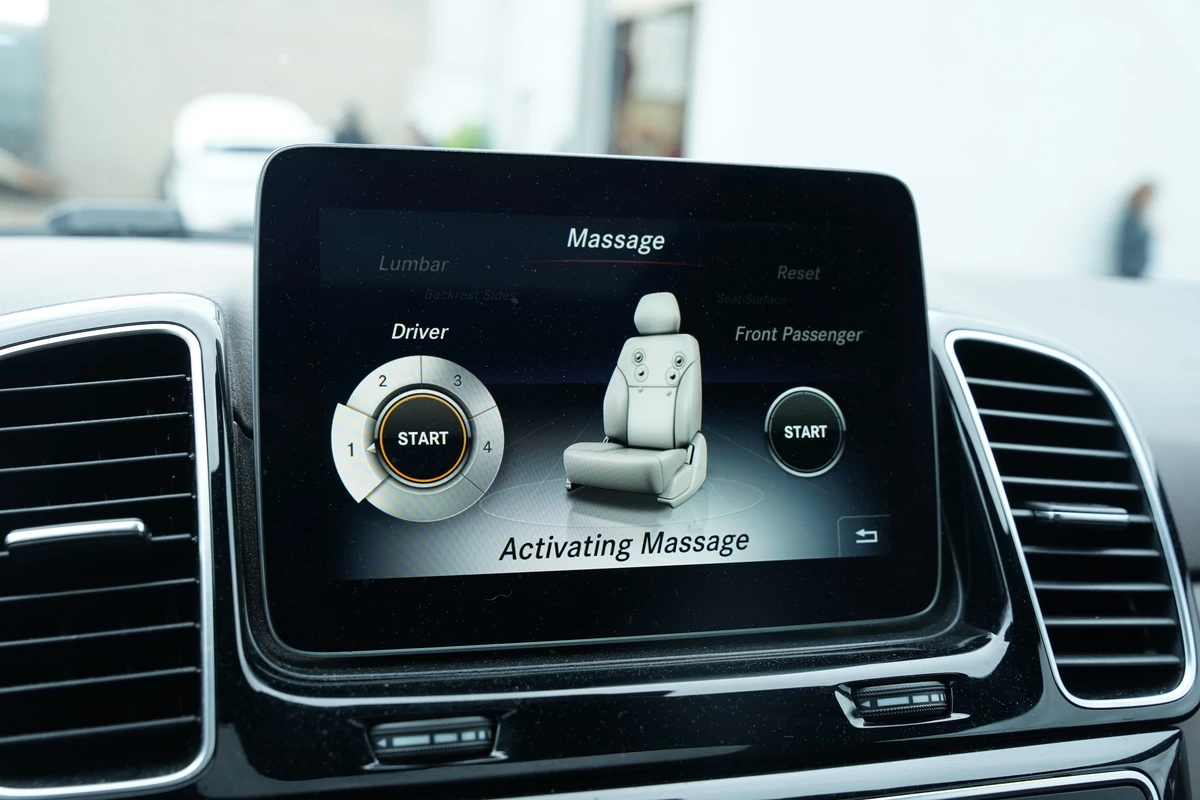 Mercedes-Benz GLE 400 4Matic* Sport-Pkg* H&K Sound* Brown Leather* Pano* - изображение 10