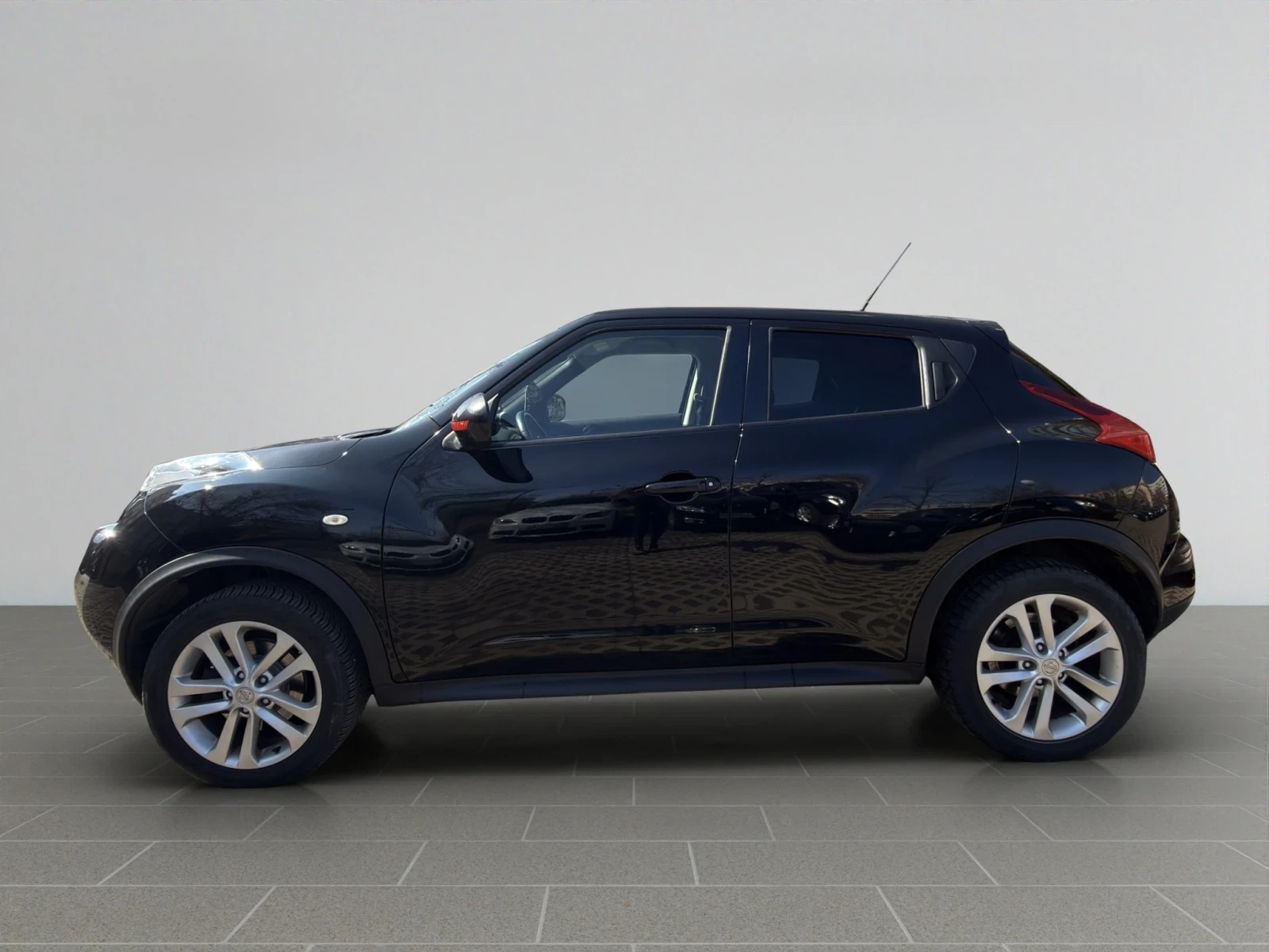 Nissan Juke 1.6 DIG-T 190 Acenta, снимка 8 - Автомобили и джипове - 53753443