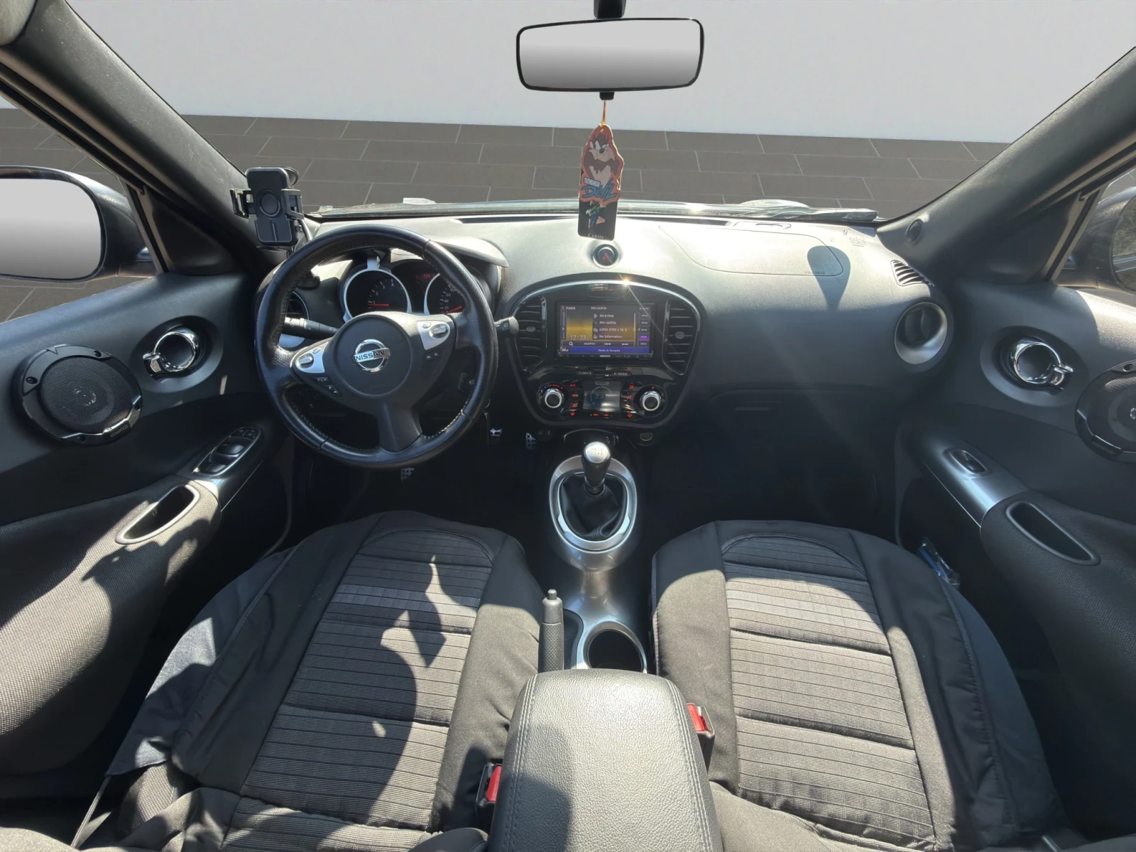 Nissan Juke 1.6 DIG-T 190 Acenta, снимка 10 - Автомобили и джипове - 53753443