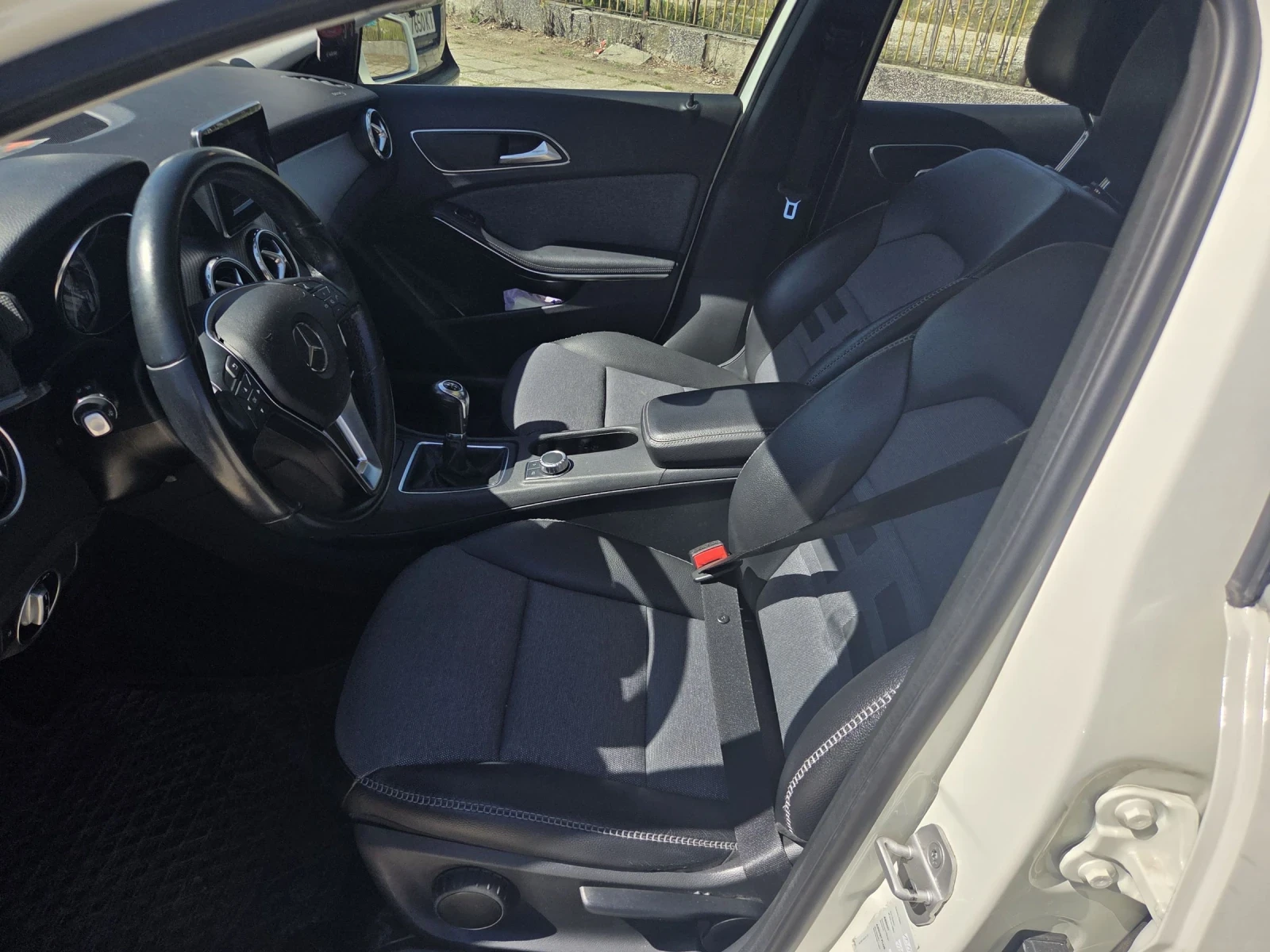 Mercedes-Benz GLA 200 Gla 200 1.6benzin 170kc 2014g, снимка 13 - Автомобили и джипове - 54127735