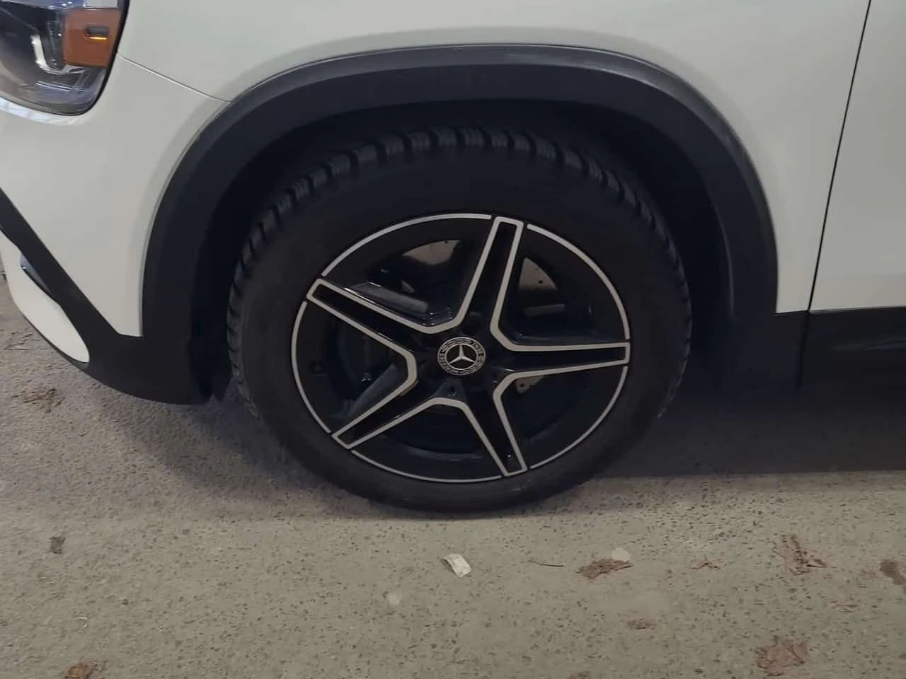 Mercedes-Benz GLB 250| 360 КАМЕРИ| АМБИЕНТ| ПАНОРАМА| 2 КЛЮЧА| , снимка 5 - Автомобили и джипове - 54163498