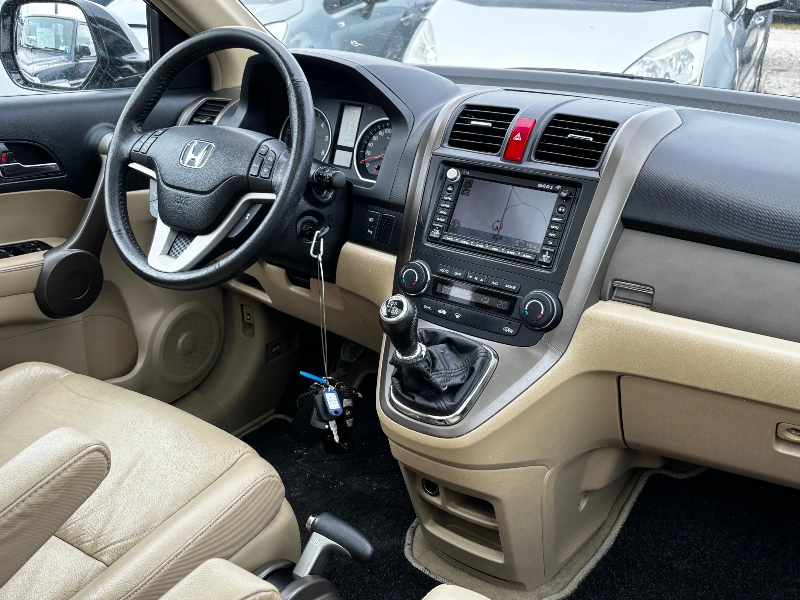 Honda Cr-v  2.2 CDTi Executive Италия, снимка 12 - Автомобили и джипове - 54271400