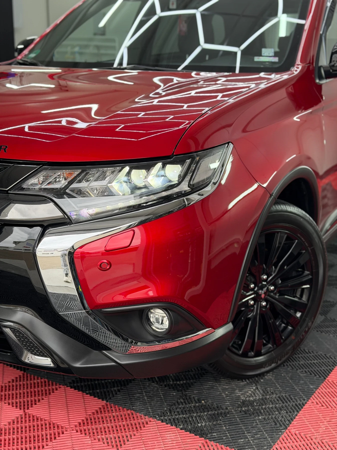 Mitsubishi Outlander 1ви Собсвеник, 7 места, РЕАЛНИ КИЛОМЕТРИ, ЛИМИТИРА, снимка 4 - Автомобили и джипове - 54716197