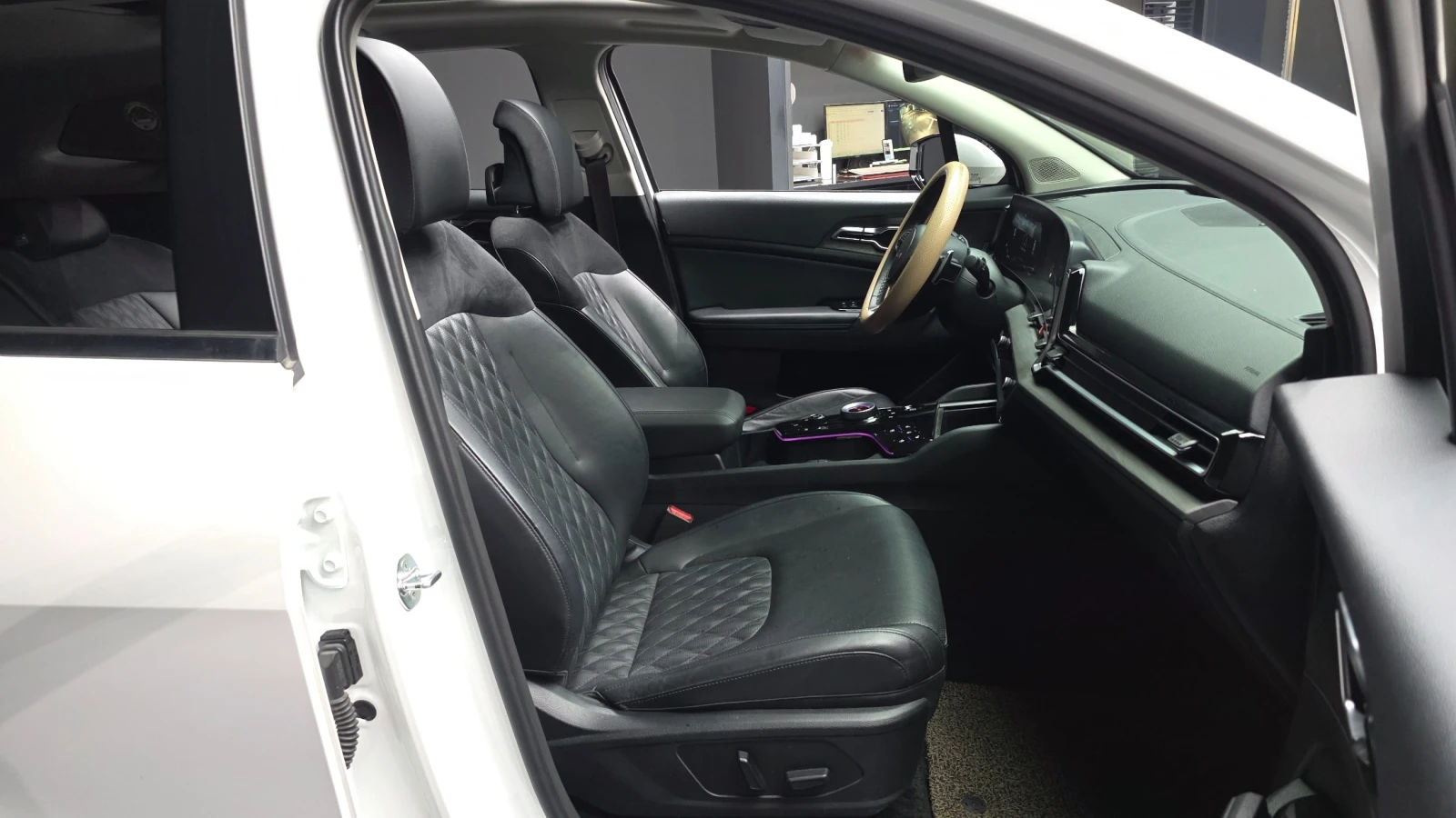 Kia Sportage 1.6T 4WD SIGNATURE * FULL MAX, снимка 12 - Автомобили и джипове - 56120086