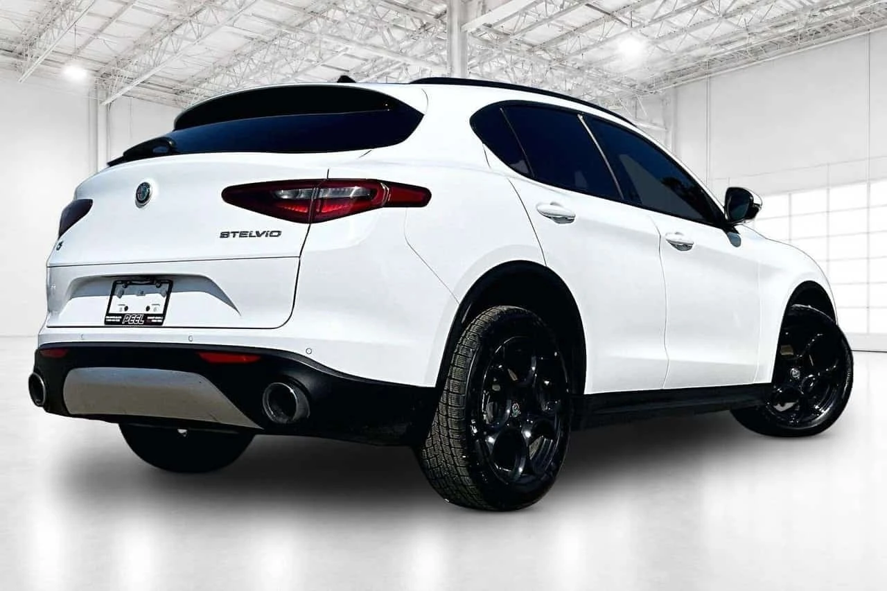 Alfa Romeo Stelvio * 2.0 Turbo Sport | �������� | �������� | CARFAX | | Mobile.bg � ����������� 2
