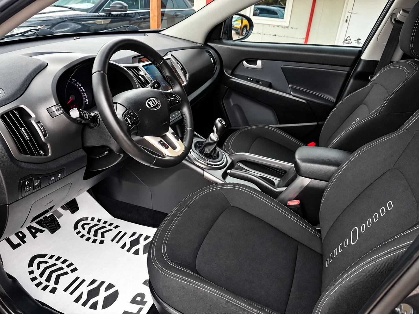 Kia Sportage * 1.7* CRDI* NAVI* ��������* �������*  | Mobile.bg � ����������� 9
