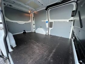 Ford Transit Custom 2.0TDCi ДВЕ СТРАНИЧНИ ВРАТИ/3-МЕСТЕН/Серв. история, снимка 11