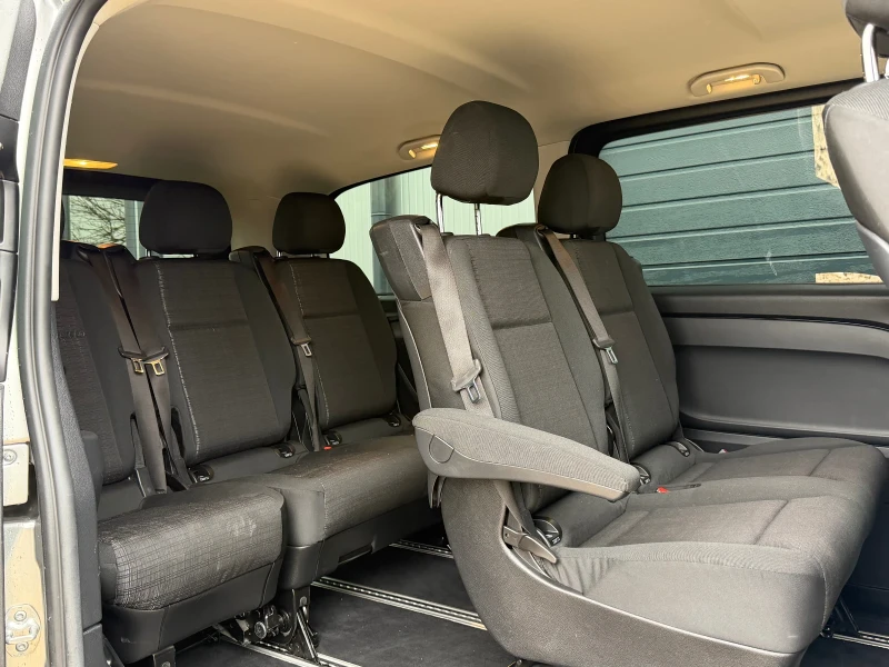 Mercedes-Benz Vito 41 KwH eVito 2019 tourer 8 persons , снимка 10 - Бусове и автобуси - 53499735