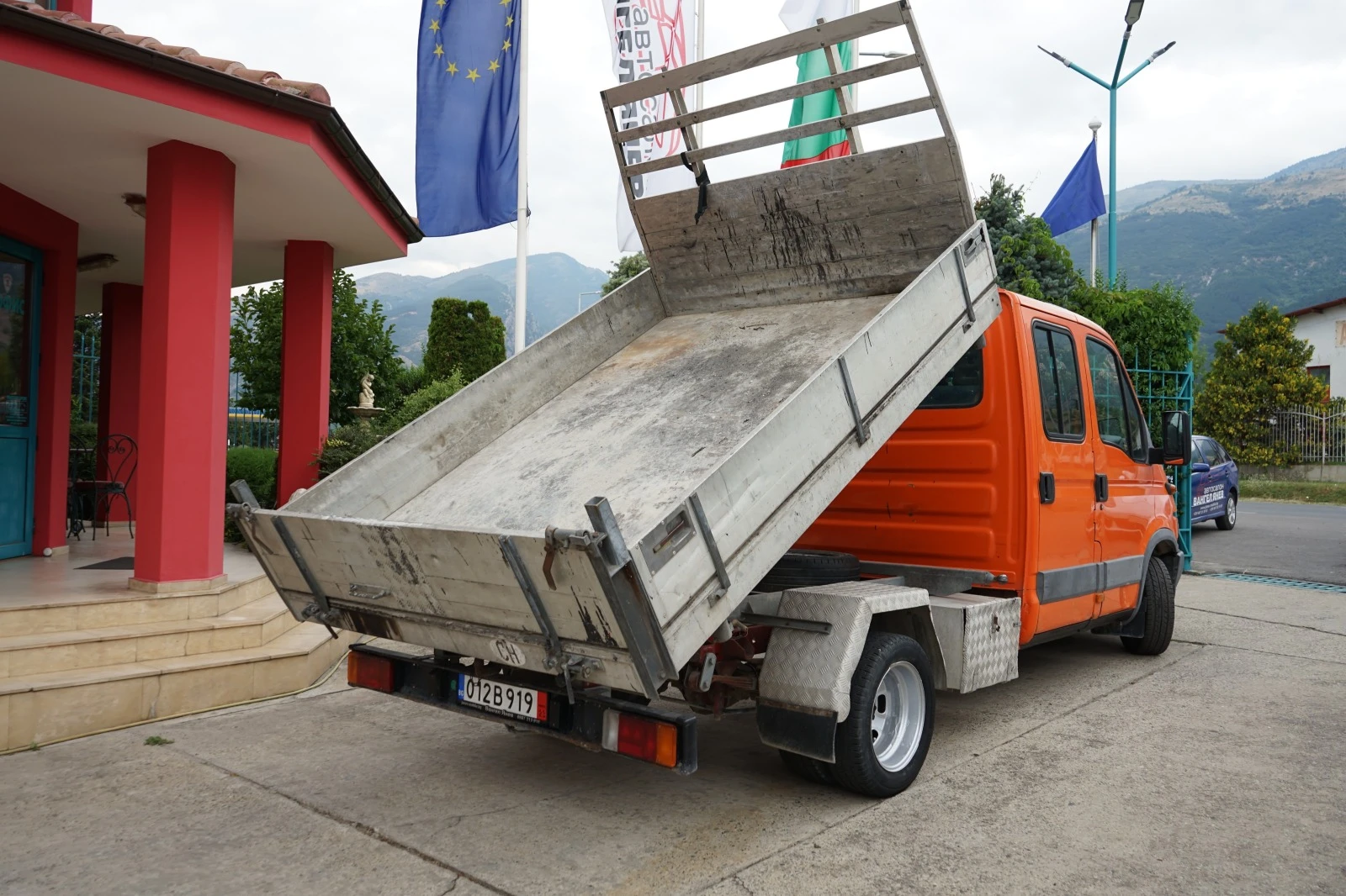 Iveco Daily 35c11* 2.8TDI* 6+ 1места* Тристранен самосвал - изображение 10