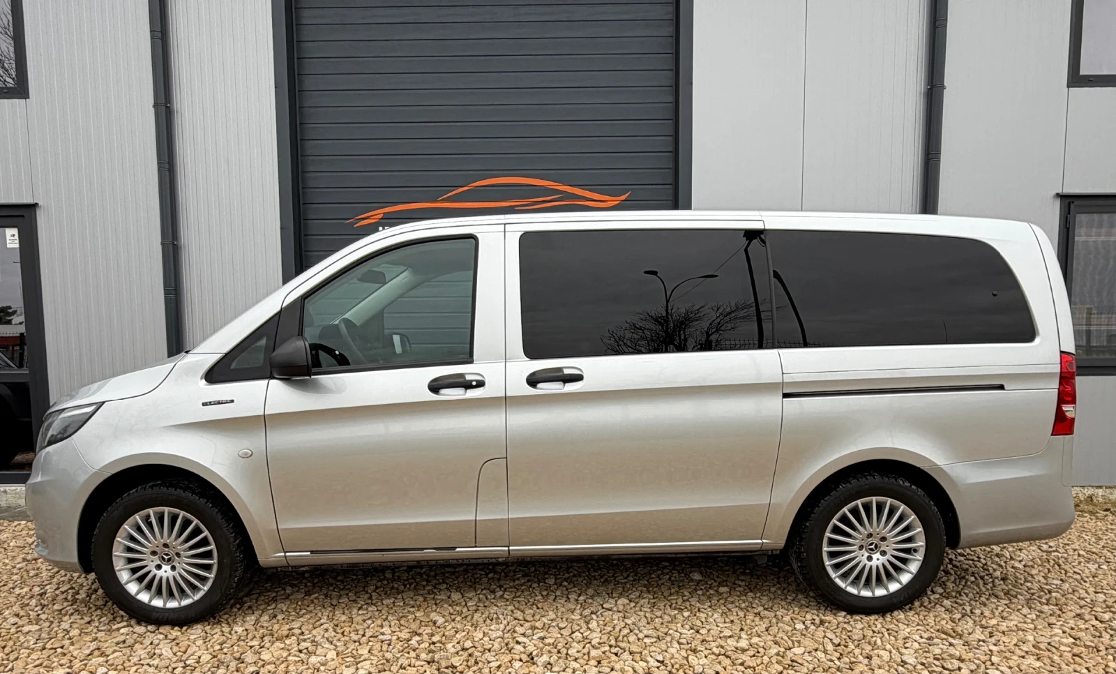 Mercedes-Benz Vito 41 KwH eVito 2019 tourer 8 persons  - изображение 5