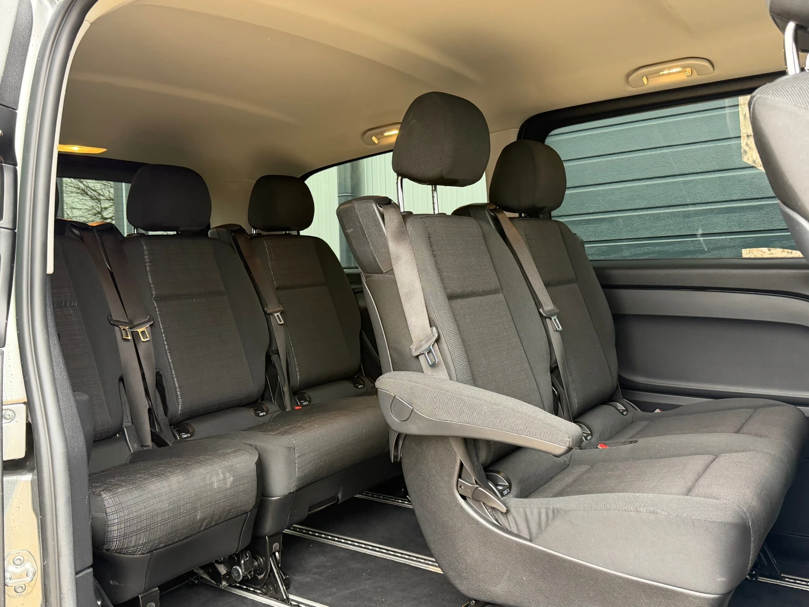 Mercedes-Benz Vito 41 KwH eVito 2019 tourer 8 persons  - изображение 10