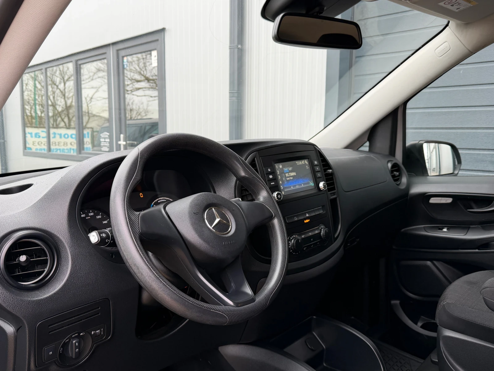 Mercedes-Benz Vito 41 KwH eVito 2019 tourer 8 persons  | Mobile.bg � ����������� 15
