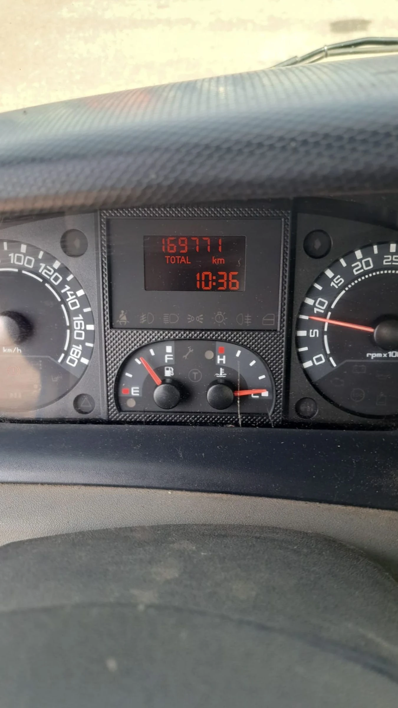 Iveco 35c11 Самосвал от Италия, снимка 11 - Бусове и автобуси - 54972704